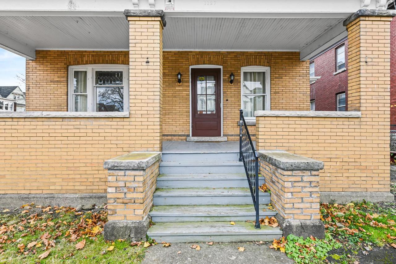 Appartement Enchanting Echoes: Oasis Near The Falls