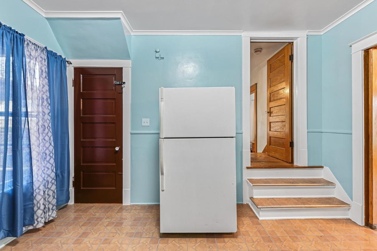 Enchanting Echoes: Oasis Near The Falls Appartement *